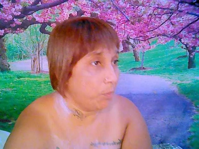 Live sex webcam photo for indianroxy #287933328