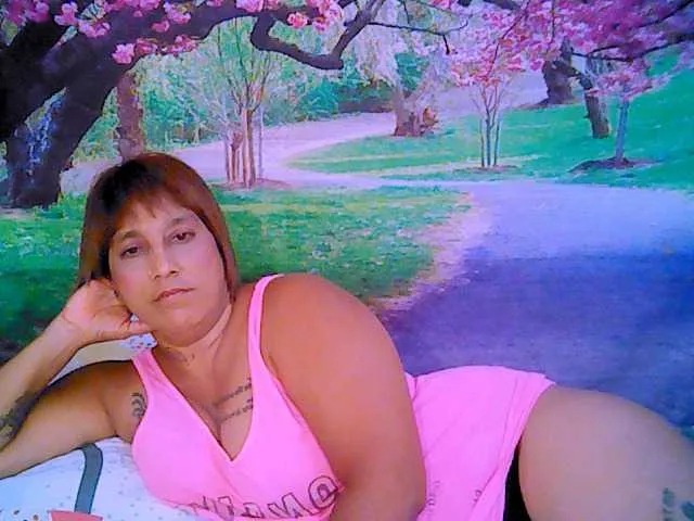 Live sex webcam photo for indianroxy #287933331
