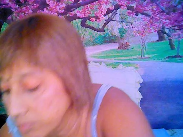 Live sex webcam photo for indianroxy #287933373