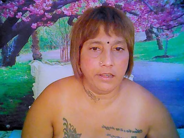 Live sex webcam photo for indianroxy #287933374
