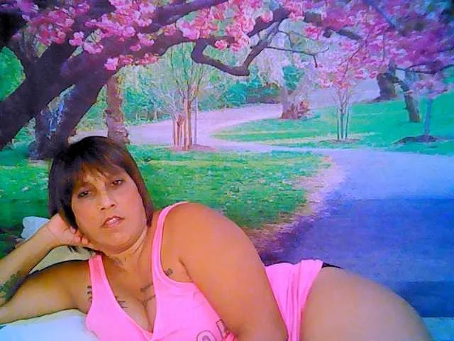 Live sex webcam photo for indianroxy #287933459
