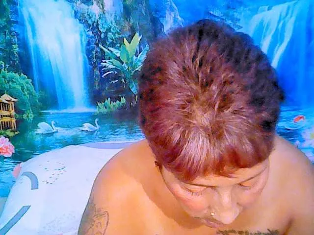 Live sex webcam photo for indianroxy #287933494