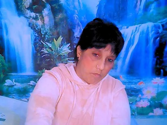 Live sex webcam photo for indianroxy #287933502