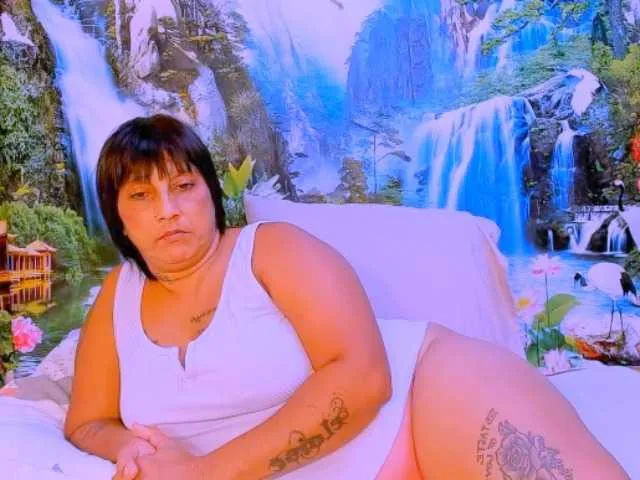 Live sex webcam photo for indianroxy #287933594