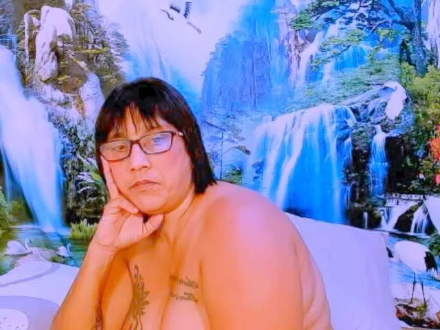 Live sex webcam photo for indianroxy #287933606
