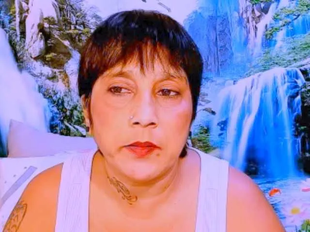 Live sex webcam photo for indianroxy #288616149
