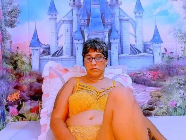 Live sex webcam photo for indianroxy #291086968