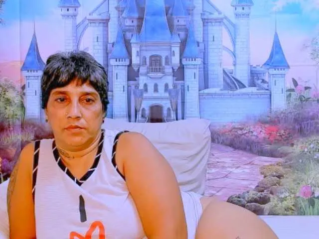 Live sex webcam photo for indianroxy #291093990