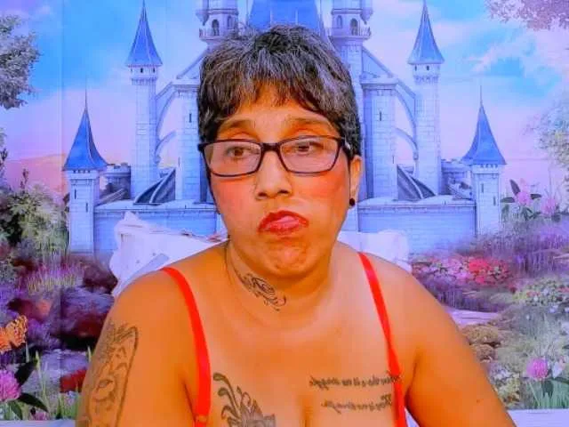 Live sex webcam photo for indianroxy #291168318