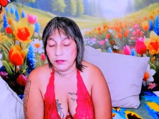 Live sex webcam photo for indianroxy #292816332