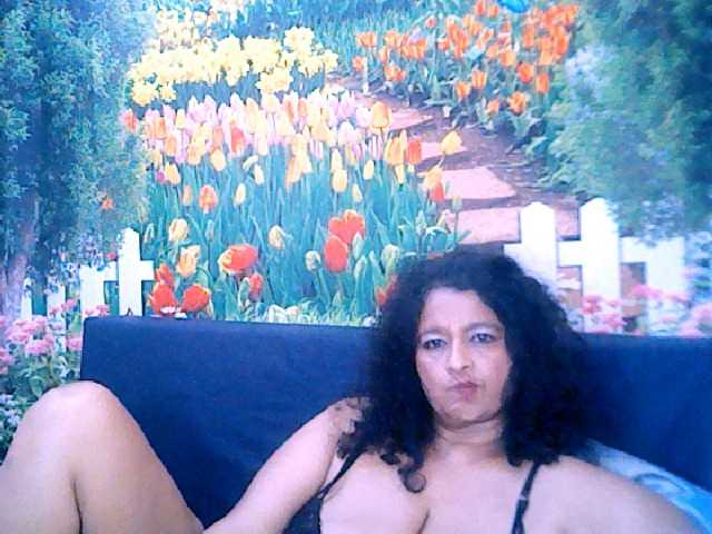 Live sex webcam photo for indianstar75 #275473358