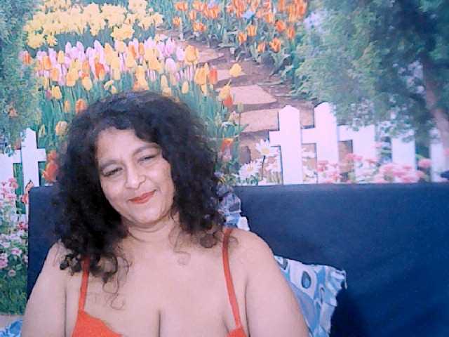 Live sex webcam photo for indianstar75 #275533087