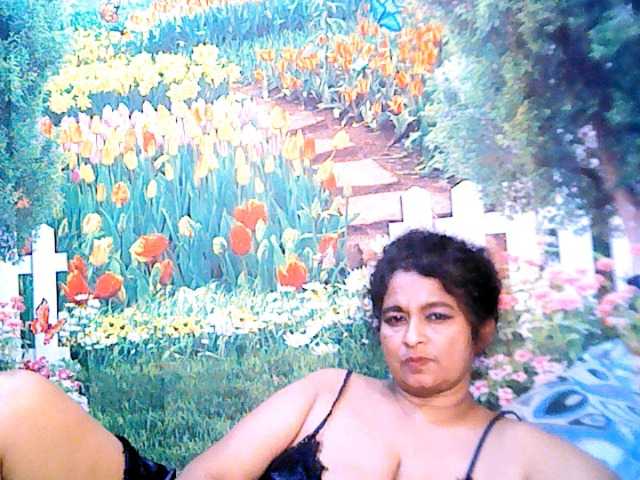 Live sex webcam photo for indianstar75 #275593509