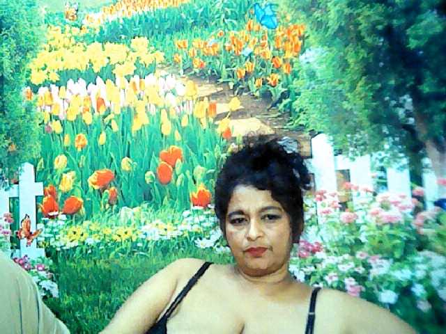 Live sex webcam photo for indianstar75 #275597169