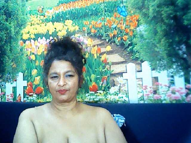 Live sex webcam photo for indianstar75 #275635716