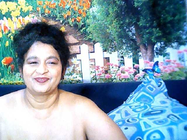 Live sex webcam photo for indianstar75 #275992255