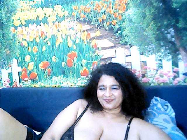 Live sex webcam photo for indianstar75 #276000750