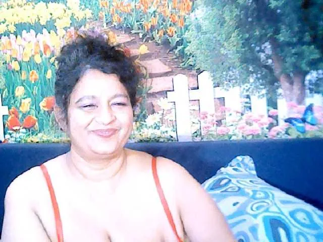 Live sex webcam photo for indianstar75 #276011839