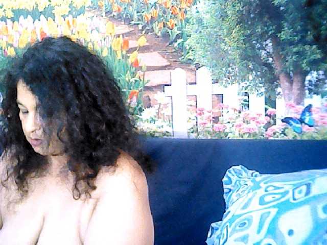 Live sex webcam photo for indianstar75 #276044733