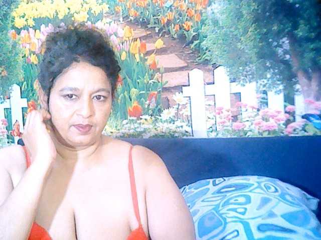 Live sex webcam photo for indianstar75 #276110394