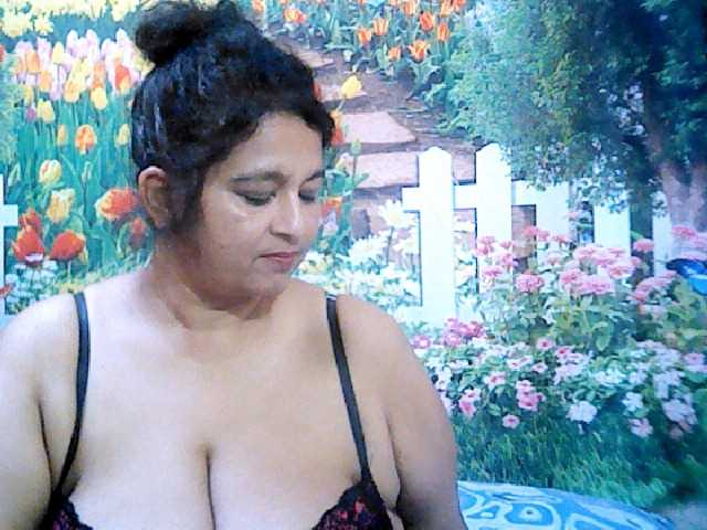 Live sex webcam photo for indianstar75 #276128071