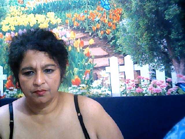 Live sex webcam photo for indianstar75 #276158454