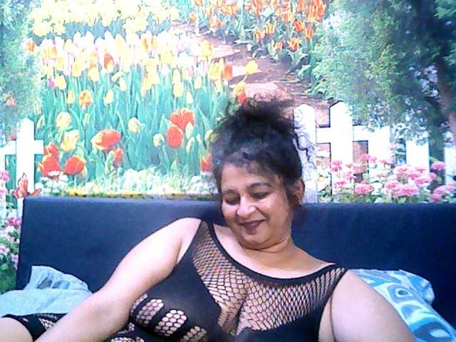 Live sex webcam photo for indianstar75 #276216735