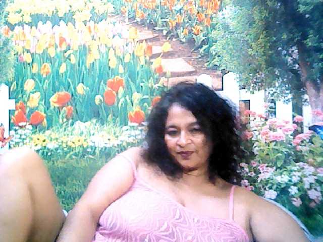 Live sex webcam photo for indianstar75 #276243079