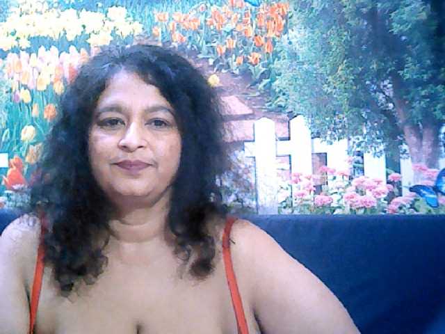 Live sex webcam photo for indianstar75 #276260899