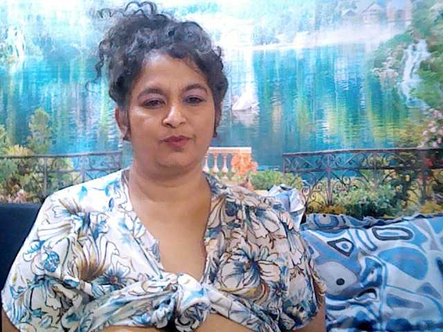 Live sex webcam photo for indianstar75 #276424267