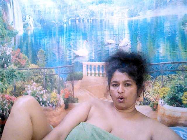 Live sex webcam photo for indianstar75 #276473870