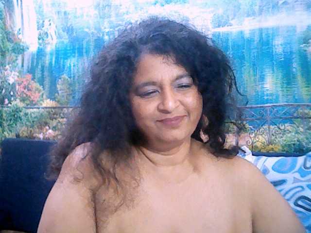 Live sex webcam photo for indianstar75 #276494468