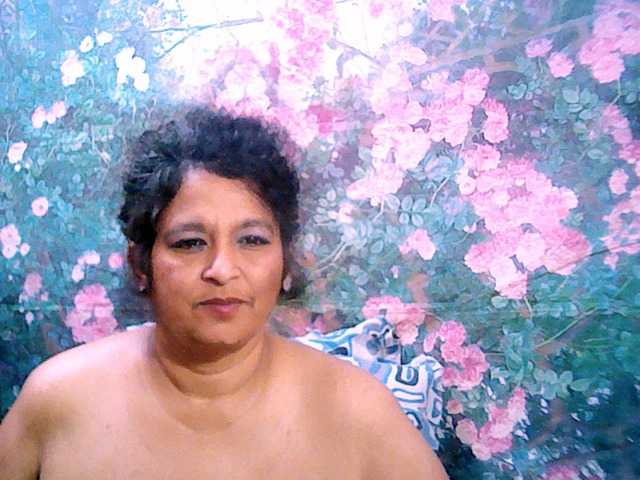 Live sex webcam photo for indianstar75 #276546701