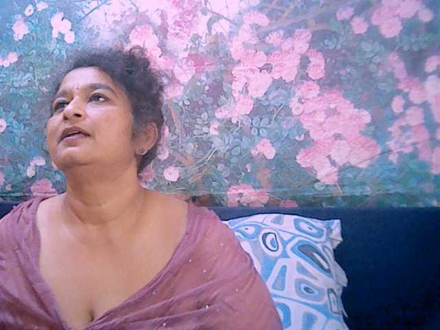 Live sex webcam photo for indianstar75 #276571121