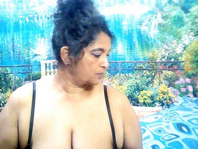 Live sex webcam photo for indianstar75 #276674923