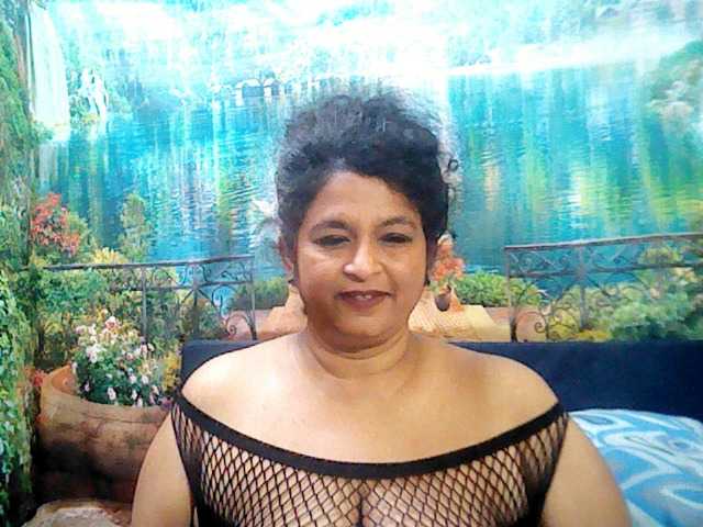 Live sex webcam photo for indianstar75 #276709444