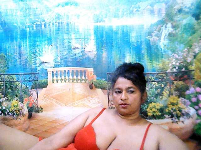 Live sex webcam photo for indianstar75 #276787521