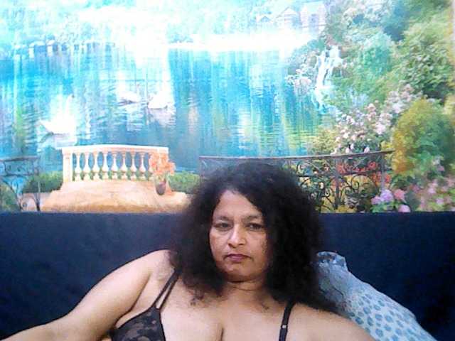 Live sex webcam photo for indianstar75 #276814773