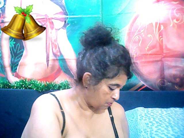 Live sex webcam photo for indianstar75 #276917414