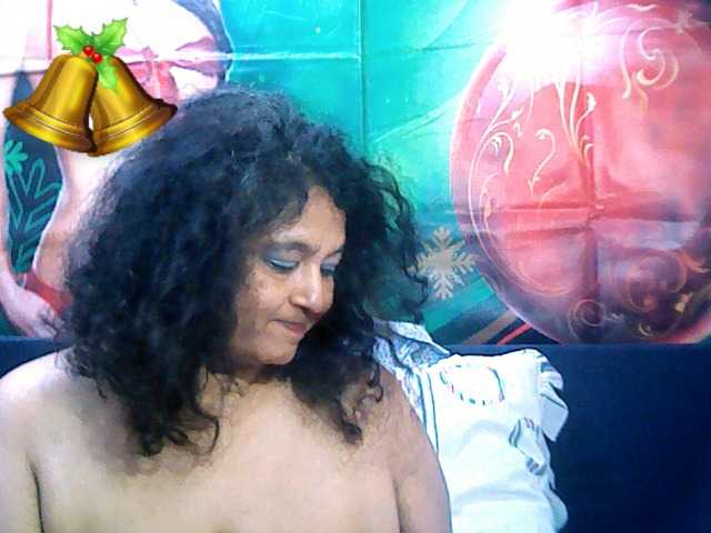 Live sex webcam photo for indianstar75 #276922567