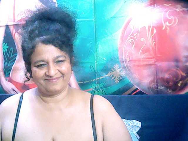 Live sex webcam photo for indianstar75 #277010378
