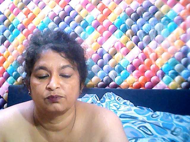 Live sex webcam photo for indianstar75 #277164999