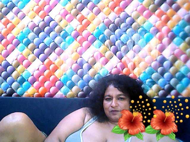 Live sex webcam photo for indianstar75 #277258785