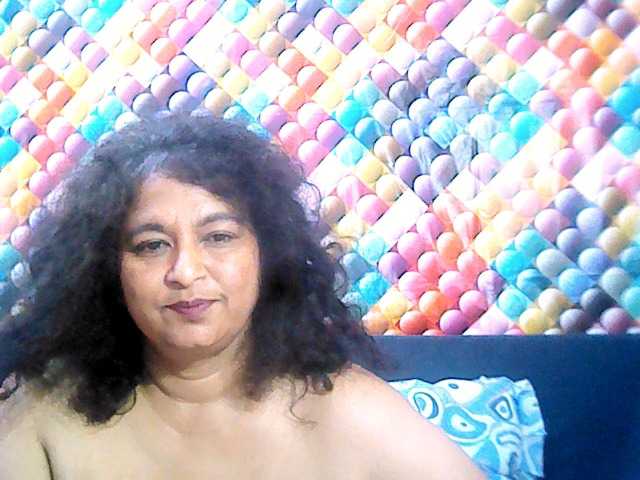 Live sex webcam photo for indianstar75 #277266504