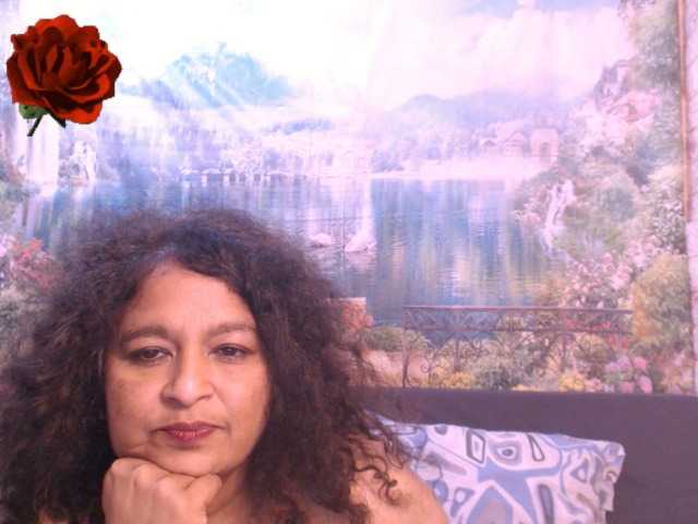 Live sex webcam photo for indianstar75 #277387629