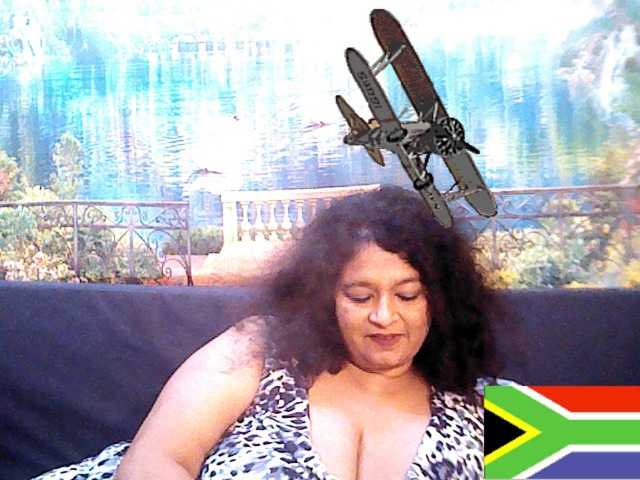 Live sex webcam photo for indianstar75 #277414348