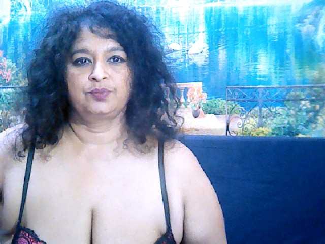 Live sex webcam photo for indianstar75 #277486535