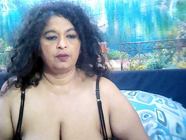 Live sex webcam photo for indianstar75 #277599797