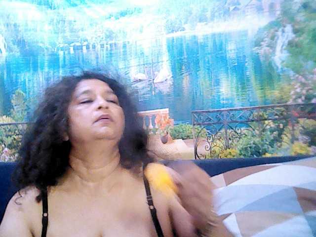 Live sex webcam photo for indianstar75 #277929202