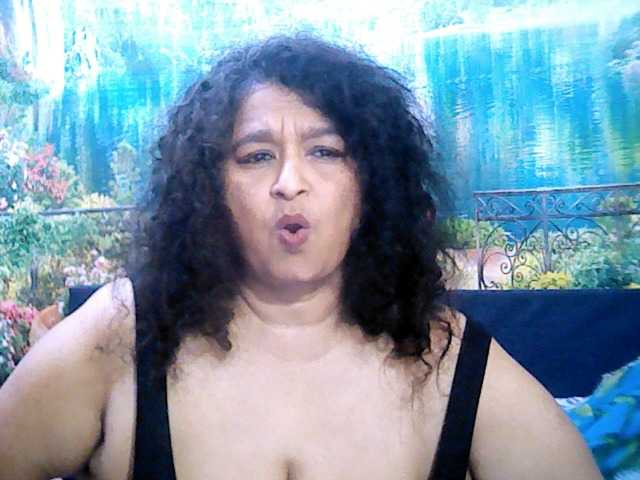 Live sex webcam photo for indianstar75 #278044467